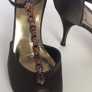 Stuart Weitzman dressy pumps